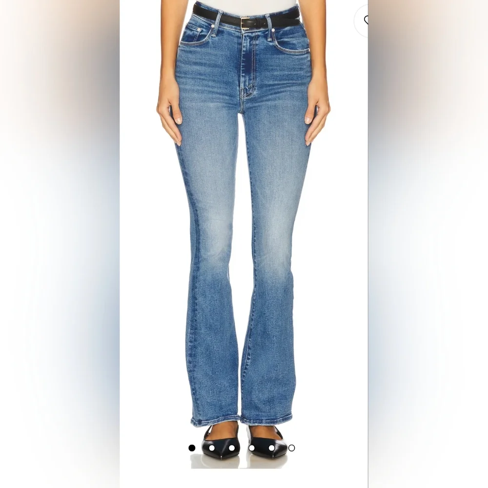 MOTHER High Waisted Weekender Skimp Flare Jeans Size 28 - Picture 4 of 14